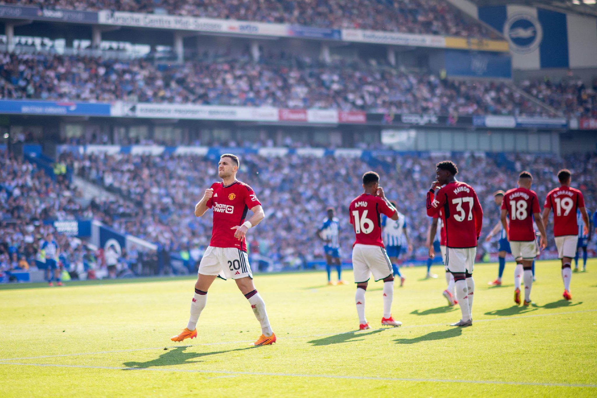 这使得他们 这使得他们